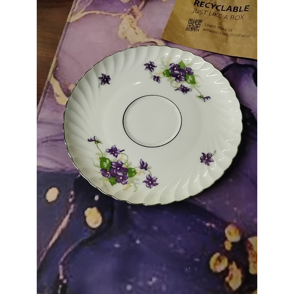Viola (Platinum Trim) by‎ Royal Tettau Saucer
